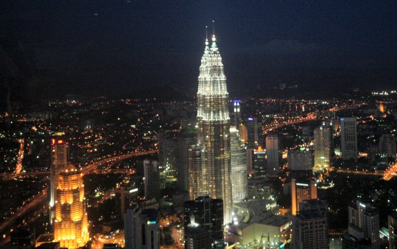 Aussicht vom KL Tower auf die Petronas Towers