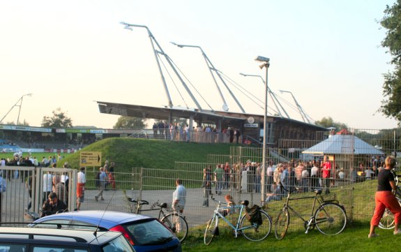 Jade-Stadion im Sportforum